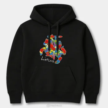 Juodas unisex dzemperis su patriotisku printu - Lietuvos Vytis, sudarytas is spalvingu lauko geliu, ir uzrasu Lietuva. Sis dzemperis su gobtuvu tinka vyrams ir moterims, puikiai tinka poroms. Dizainas taip pat prieinamas ant marskineliu, todel galite sukurti vienoda stiliu visai seimai.